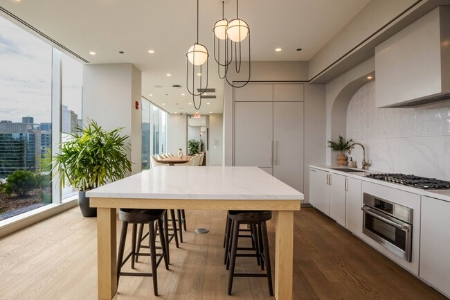 Photo - 868 N. Wells