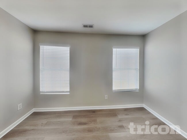 Photo - 3755 Burtons Barn St