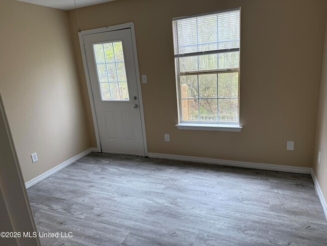 Photo - 1339 Foxwood Pl