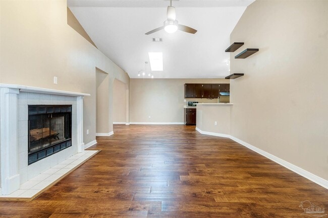 Photo - 2060 Cambridge Cir