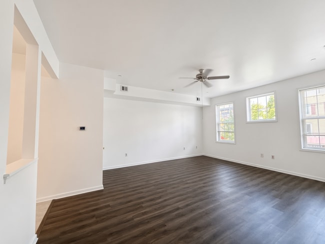 Building Photo - 108 W State St Unit Apt. A