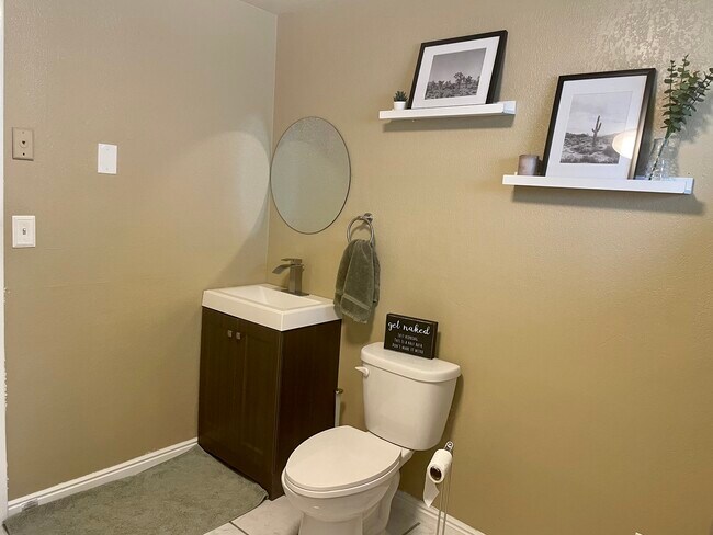 Downstairs Bathroom-2 - 212 Saguarro Dr