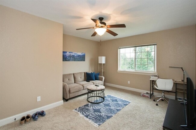 Photo - 100 Grandview Ct Unit #125