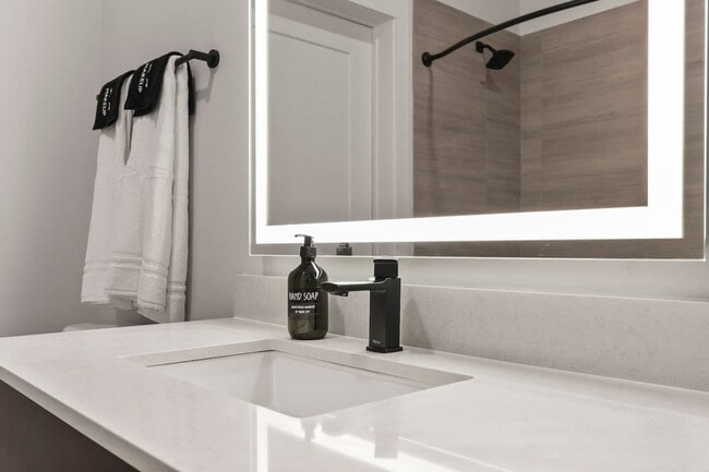 Photo - 2317 W Grace St Unit ID1312502P