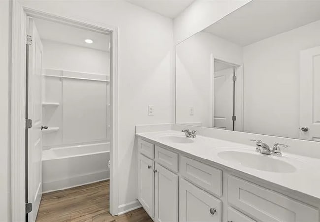 Photo - 942 Evergreen Rd