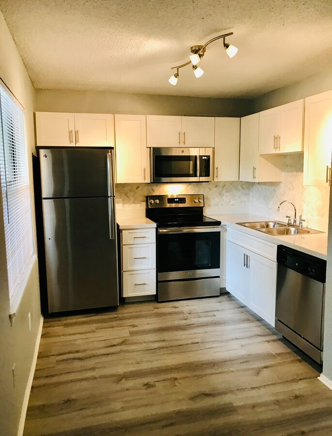 Photo - The Apartments at Oak Creek