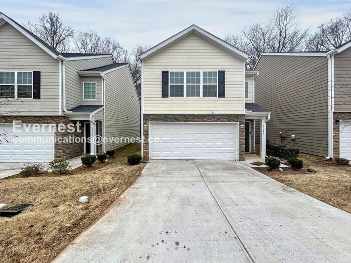 Photo - 5285 Hanover St