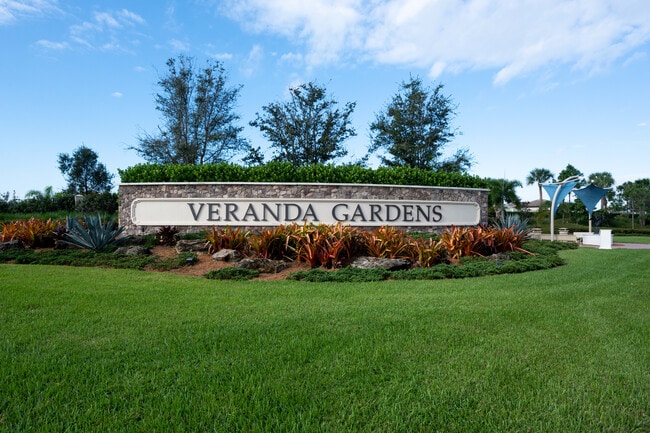 Prestigious community with many ammenities - 239 SE Courances Dr