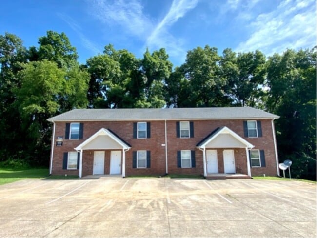 Building Photo - 513 Peachers Ridge Rd