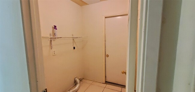 Building Photo - 7406 La Pl Dr Rental