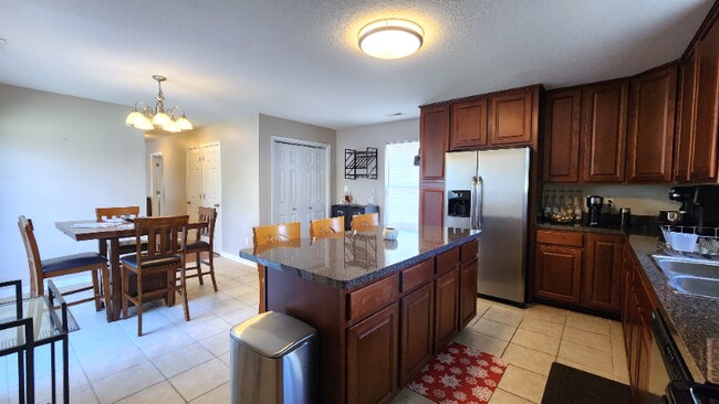 Photo - 1085 Baker Rd House