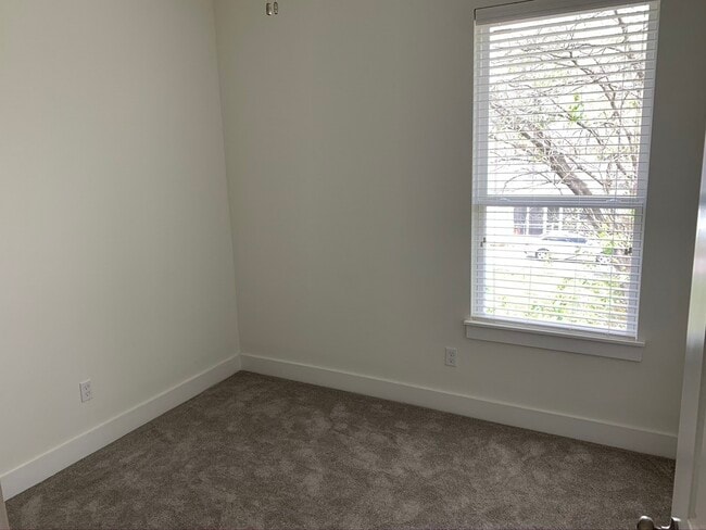 Photo - 2509 S Grand Blvd
