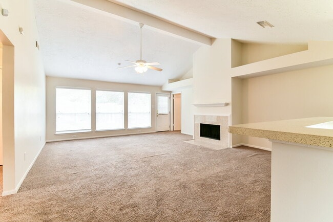 Photo - 17606 Glenwolf Dr