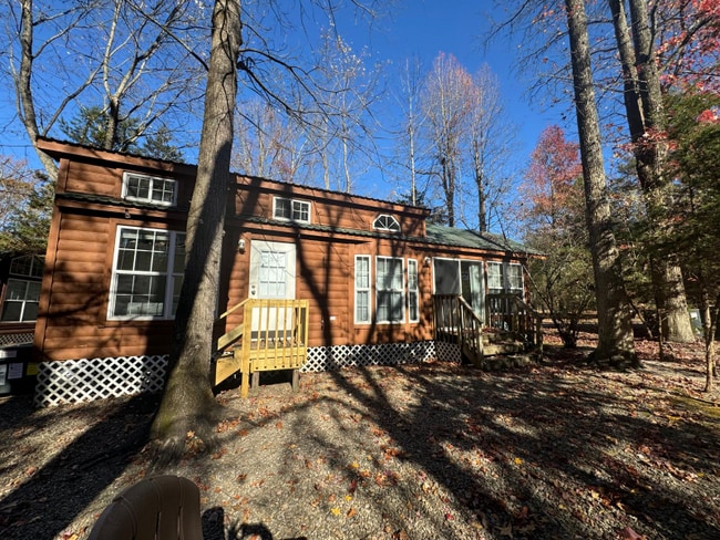 Photo - 724 Monmouth Rd