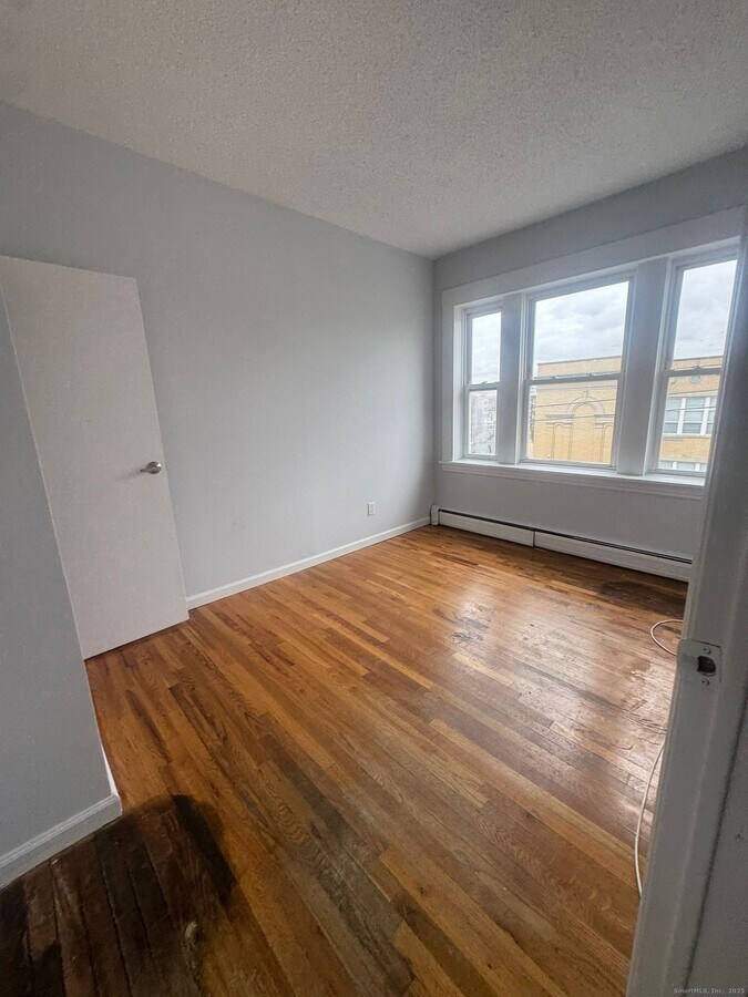 Photo - 335 Wells St Unit w24