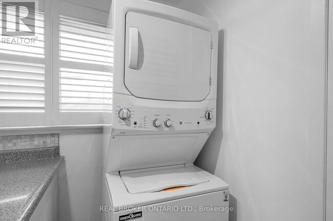 Photo - 2518 Harman Ct