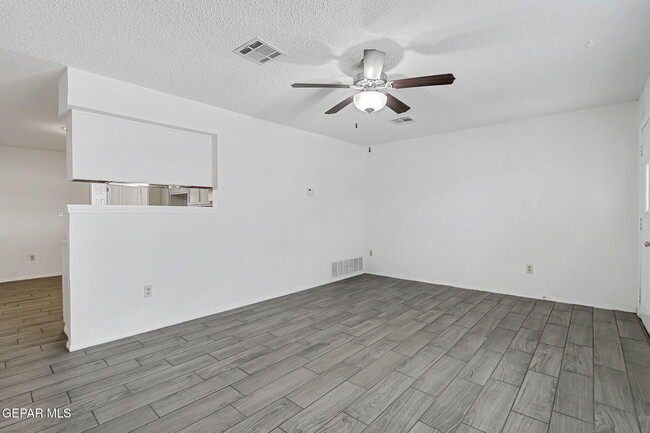 Photo - 1724 Gambel Quail Dr