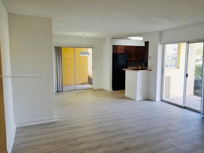 Photo - 7650 Westwood Dr Condominio Unidad 507