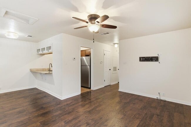 Photo - 6810 Deatonhill Dr Unit 301