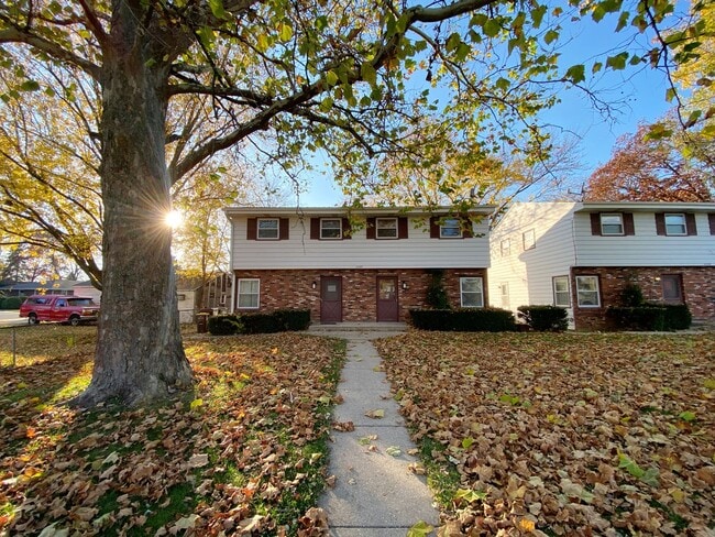 Building Photo - 2237 Wentworth Ave Unit 2237 N. Wentworth Avenue