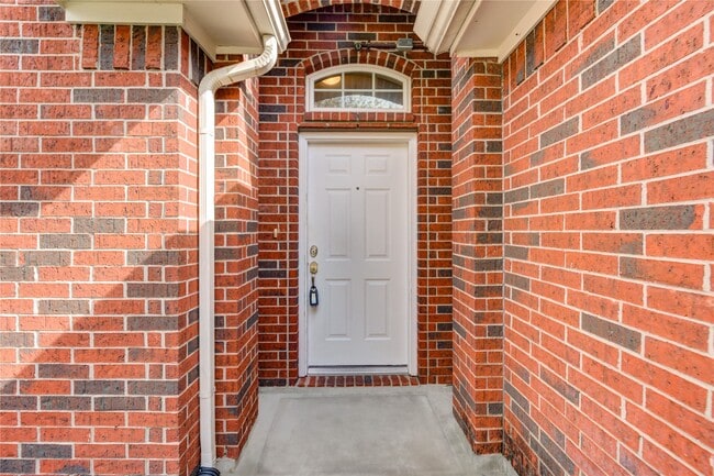 Photo - 16718 Mackenzie Mesa Dr