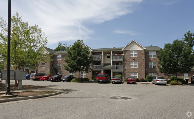 Colony Square Apartments For Rent In Newport News Va Forrent Com