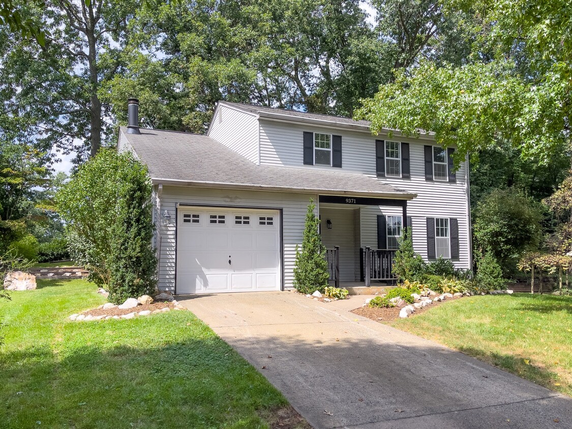 Photo - 9371 Tartan View Dr (Fairfax, VA)