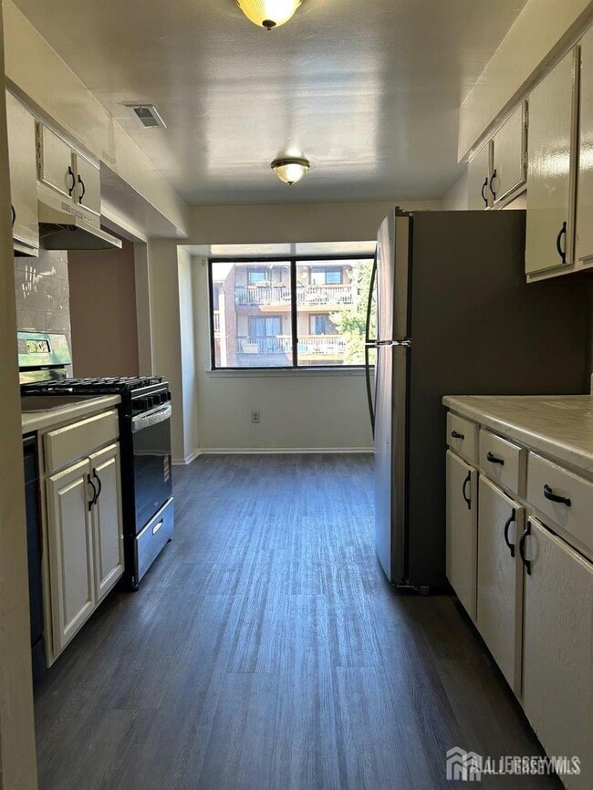 Photo - 517 Edison Glen Terrace