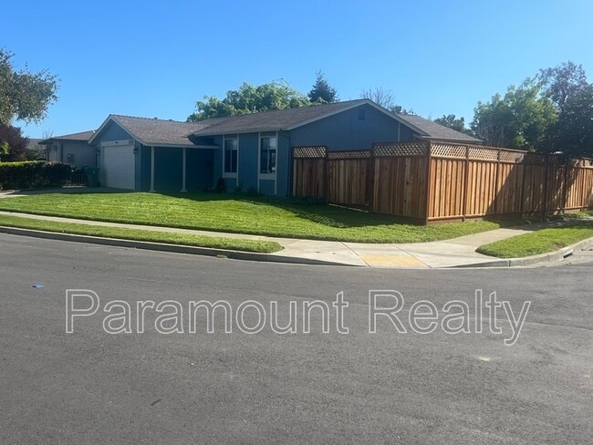 Photo - 7698 Redbud Ct