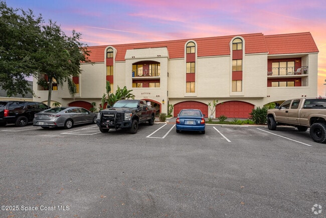 Building Photo - 525 Indian River Ave Unit 303 Rental