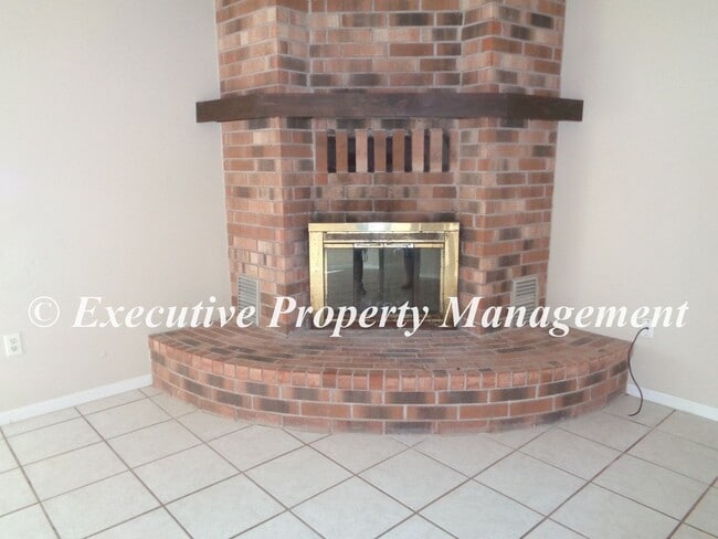 Photo - 1505 Hillside St