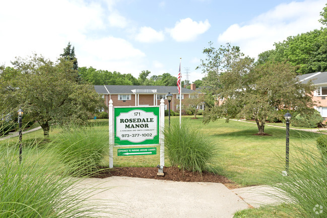 Building Photo - Rosedale Manor Rental