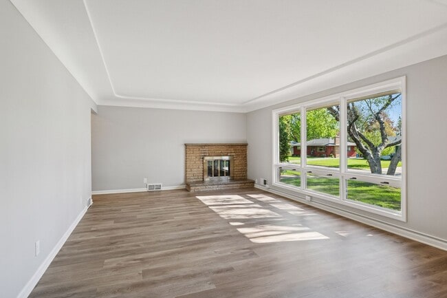 Photo - 6416 Wilryan Ave