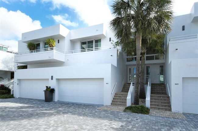 Building Photo - 922 Blvd of the Arts Rental