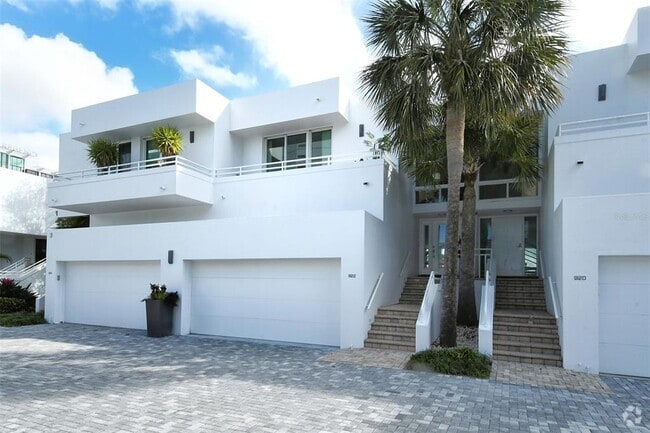 Building Photo - 922 Blvd of the Arts Rental