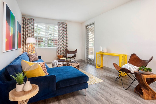 Sala de estar - AMLI Camarillo