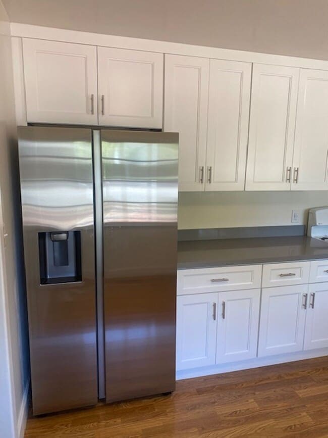 Photo - Lovely and spacious 3BR 2BA home with additional Family Room