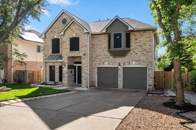 Photo - 8503 Delavan Ave
