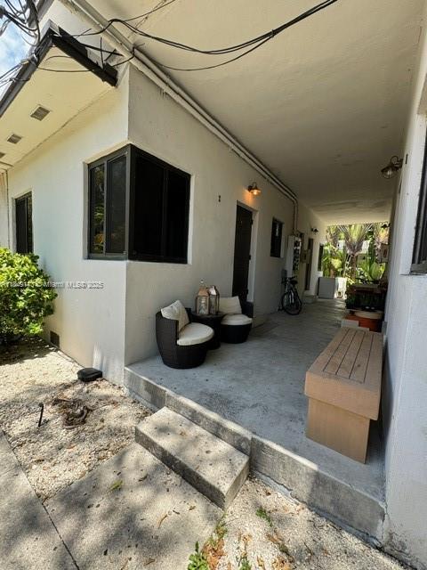 Photo - 560 NE 69th St Unidad 2