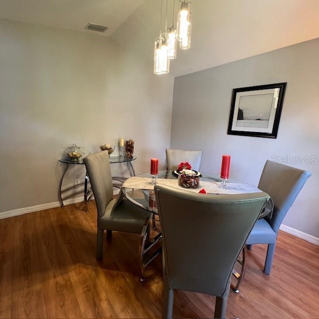 Photo - 2132 Falkner Rd