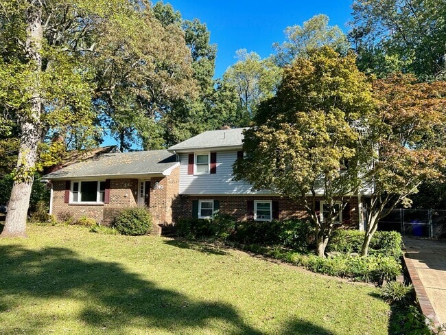 Building Photo - 3BR Single Family Home with an OFFICE!