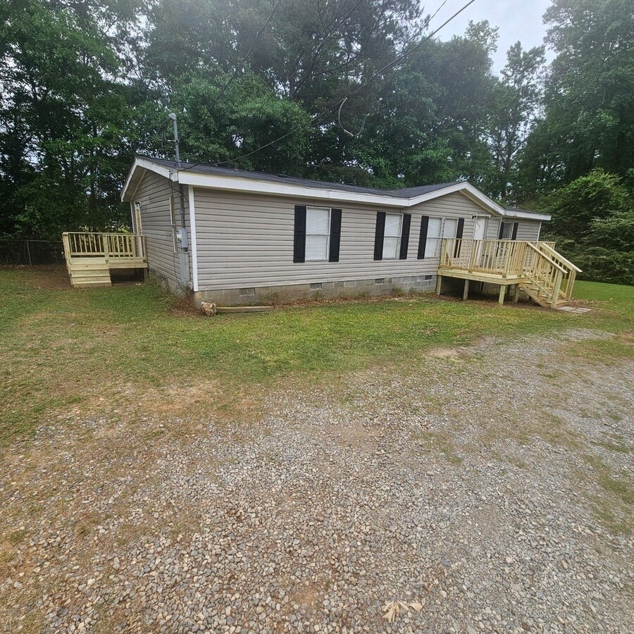 Photo - 2174 Lee Rd 430