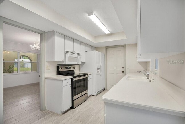 Photo - 1143 E Fowler Dr