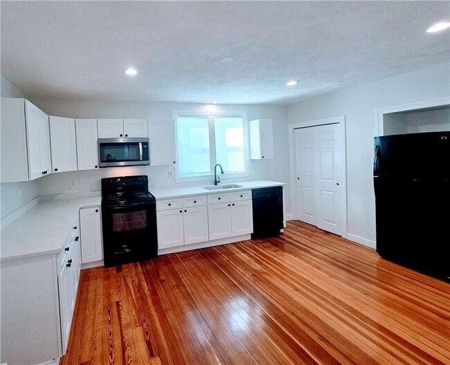 Photo - 268 1/2 Greenville Ave Unit 2