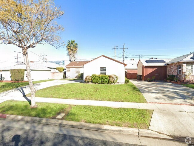 Front View - 2809 W 116th St Rental