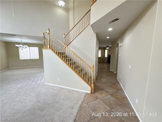 Photo - 2768 Craigmillar St