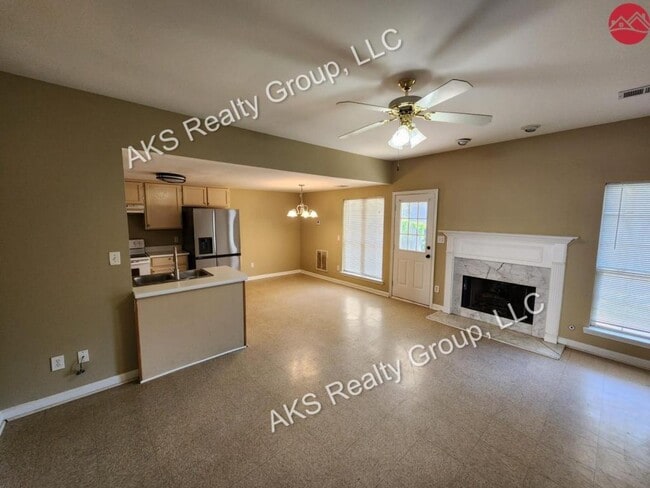 Photo - 124 Canyon Pl