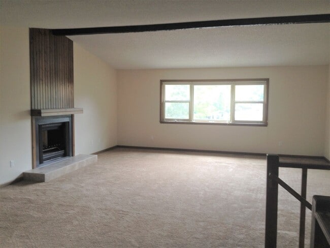 Photo - 2700 Dundee Ct