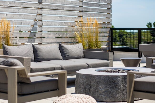 Photo - Canfield Park at Fairfield Metro