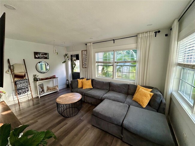 Photo - 3550 2nd Ave S